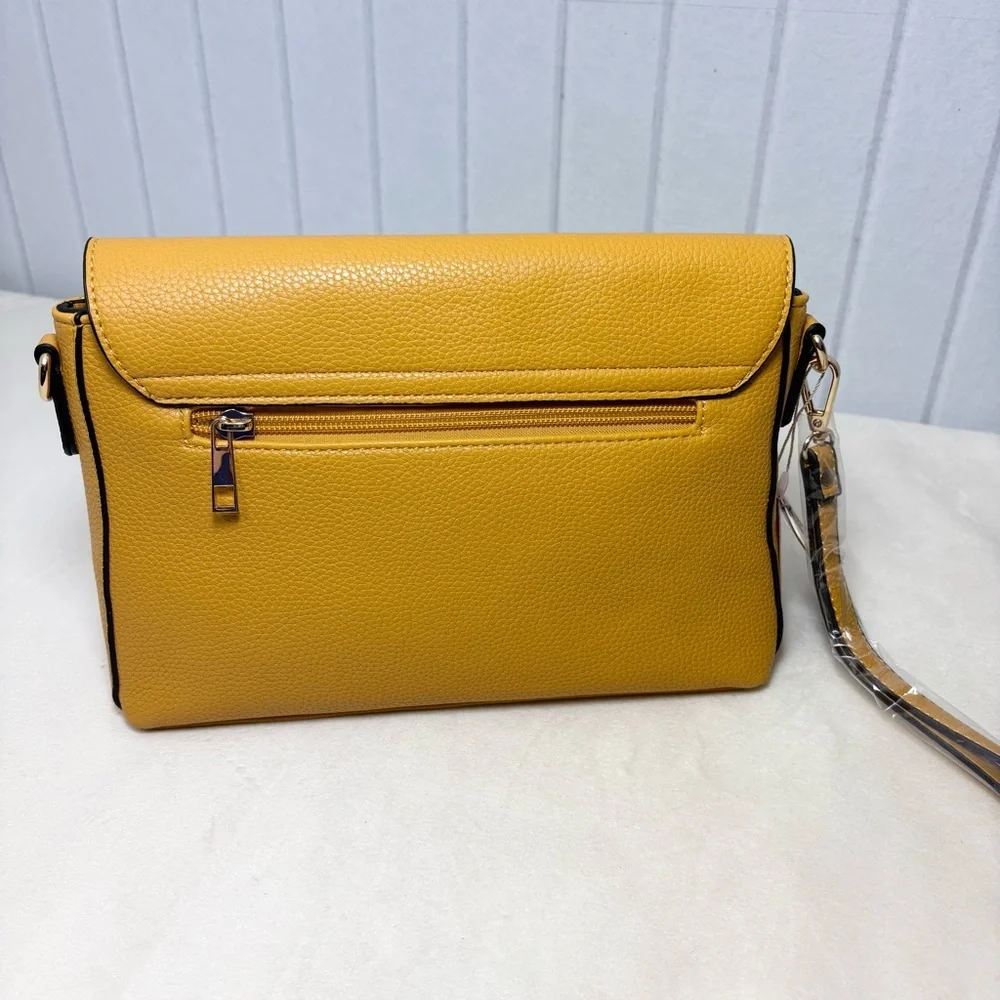 Mellow World‎ Vegan leather Elegant Yellow/ Mustard Crossbody Bag NEW